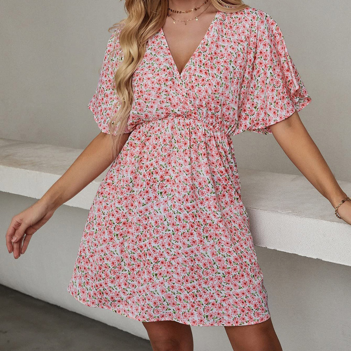 2024 Europe and the United States Spring and Summer New Women's Printed V-Neck Short-Sleeved Casual Loose Dress for Women