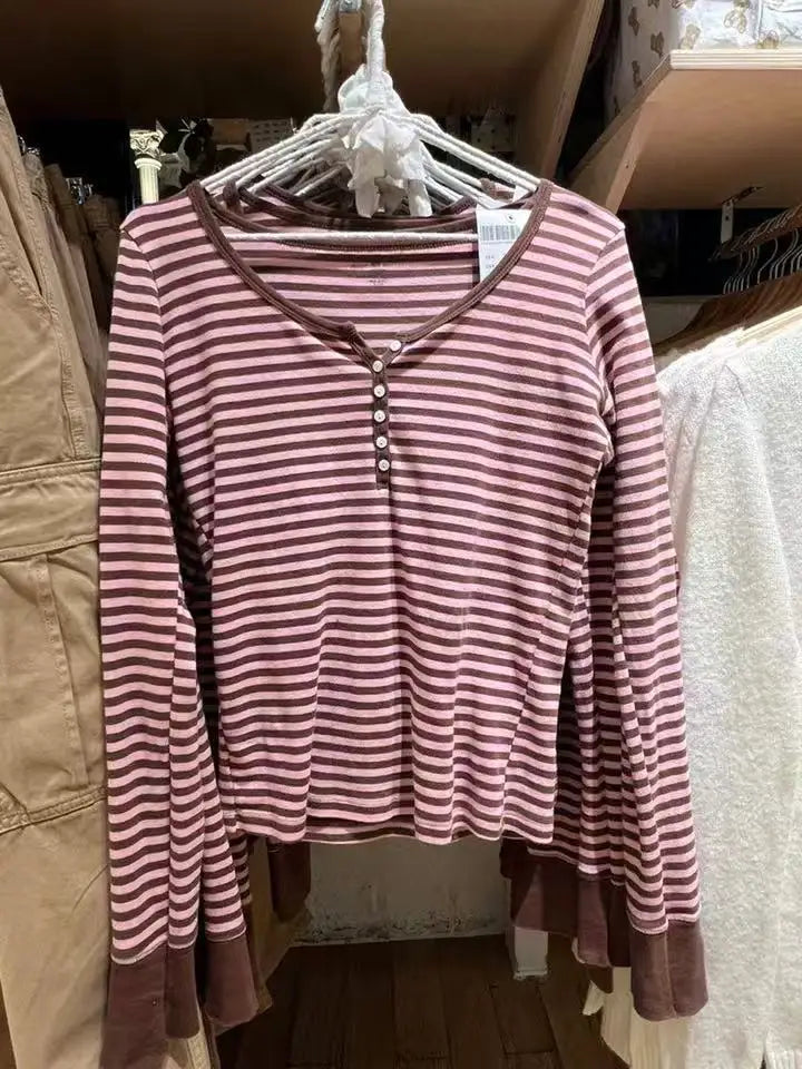 Vintage Striped Slim Long Sleeve T-shirts Autumn Casual Round Neck Streetwear Cotton Tees Women Classic Harajuku Button Tops Y2k