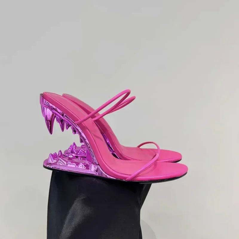 2026 Summer New Metal Tiger Teeth Single Shoes, High Heels, Fashion Show, Women's Wear, Size 44 Women's Sandals