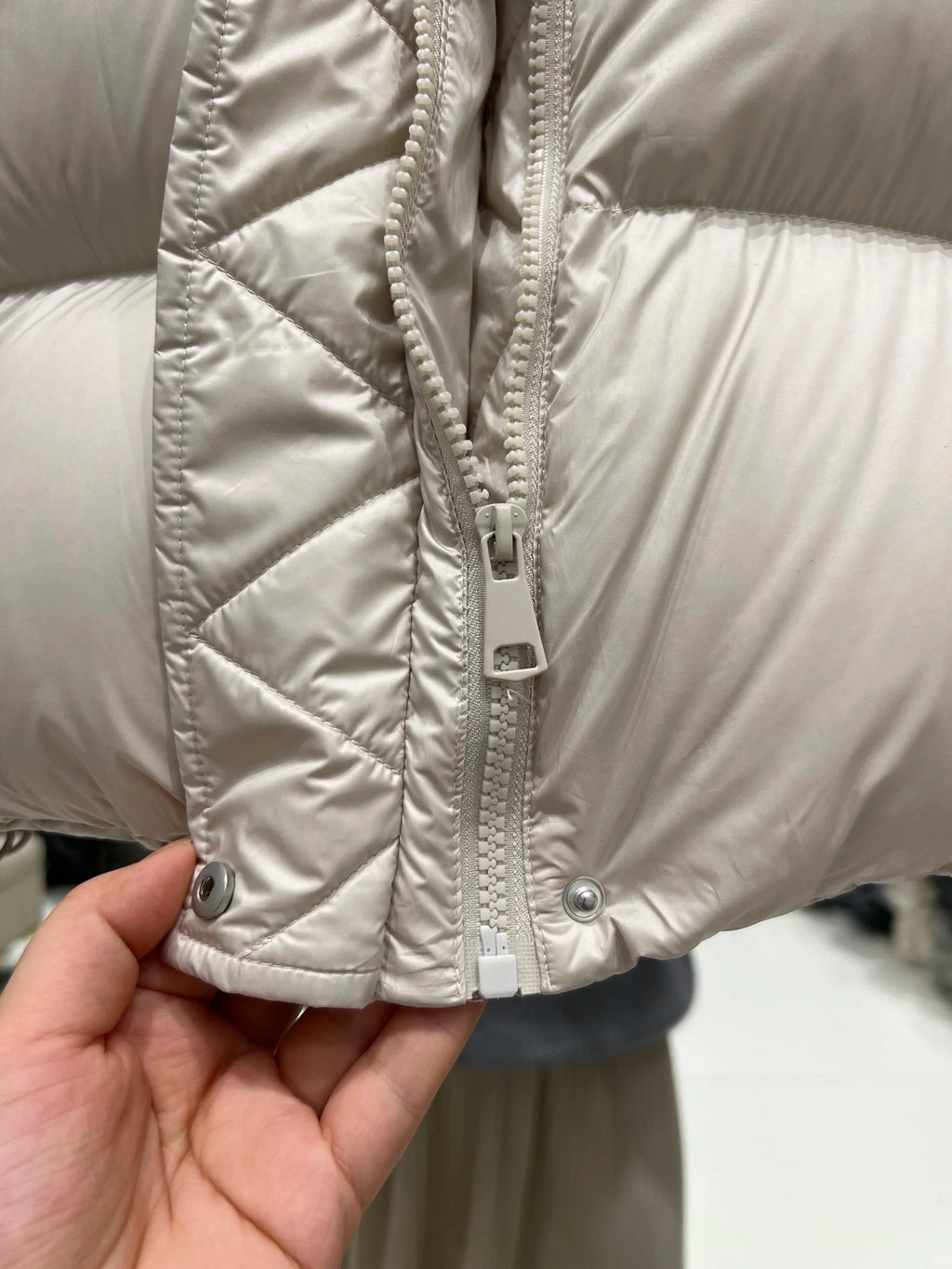 Crop Stand Collar Down Jacket – 85% Duck Down Loose