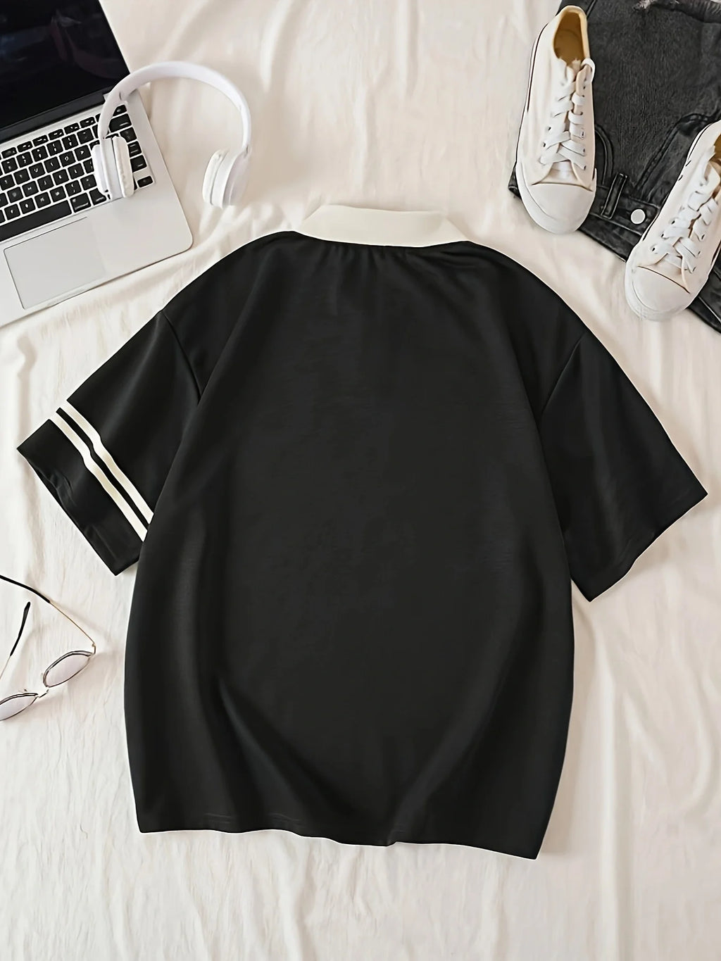 Heart And Butterfly Print Loose Polo Shirt, Fashion Short Sleeve Lapel Sports T-shirt, Women's Activewear