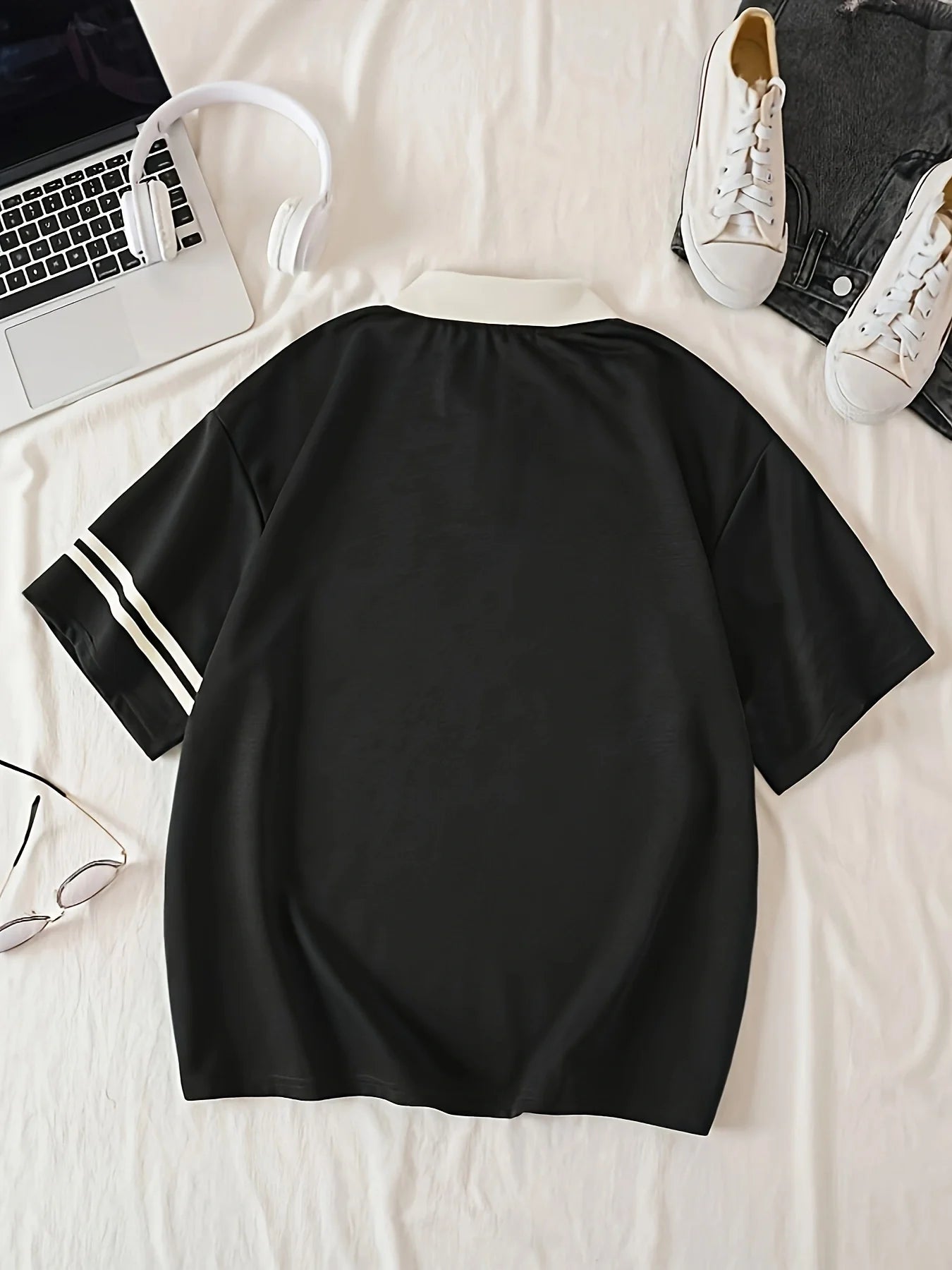 Heart And Butterfly Print Loose Polo Shirt, Fashion Short Sleeve Lapel Sports T-shirt, Women's Activewear