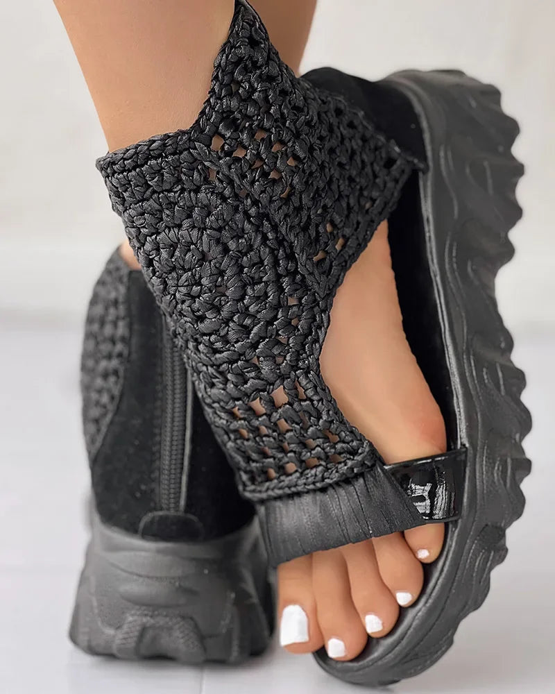 2024 Hot Seller New Gold Knitted Sandals for Women Braided Elastic Summer Shoes Mesh Flat Bottom Hollow Out Female Sandals