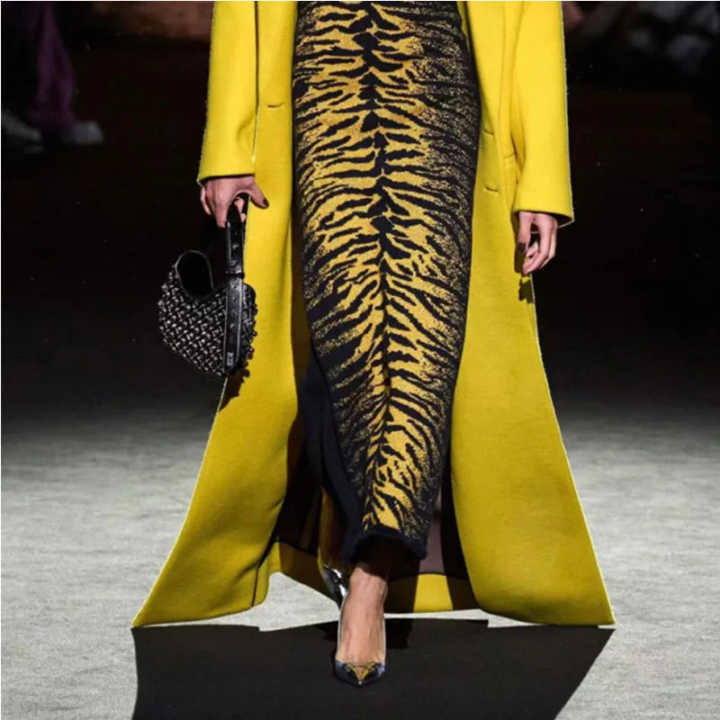 2026 Summer New Metal Tiger Teeth Single Shoes, High Heels, Fashion Show, Women's Wear, Size 44 Women's Sandals