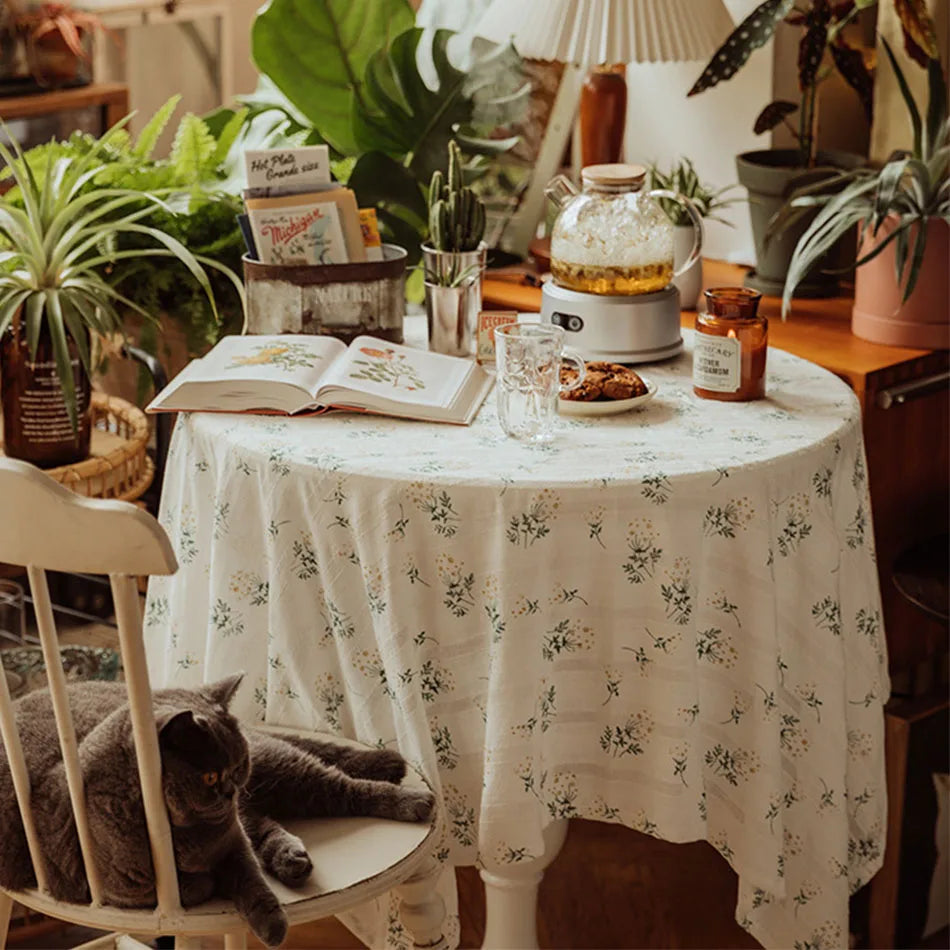 DAISY FLORAL TABLECLOTH - Cotton, Tassel Trim - Cheerful Tables