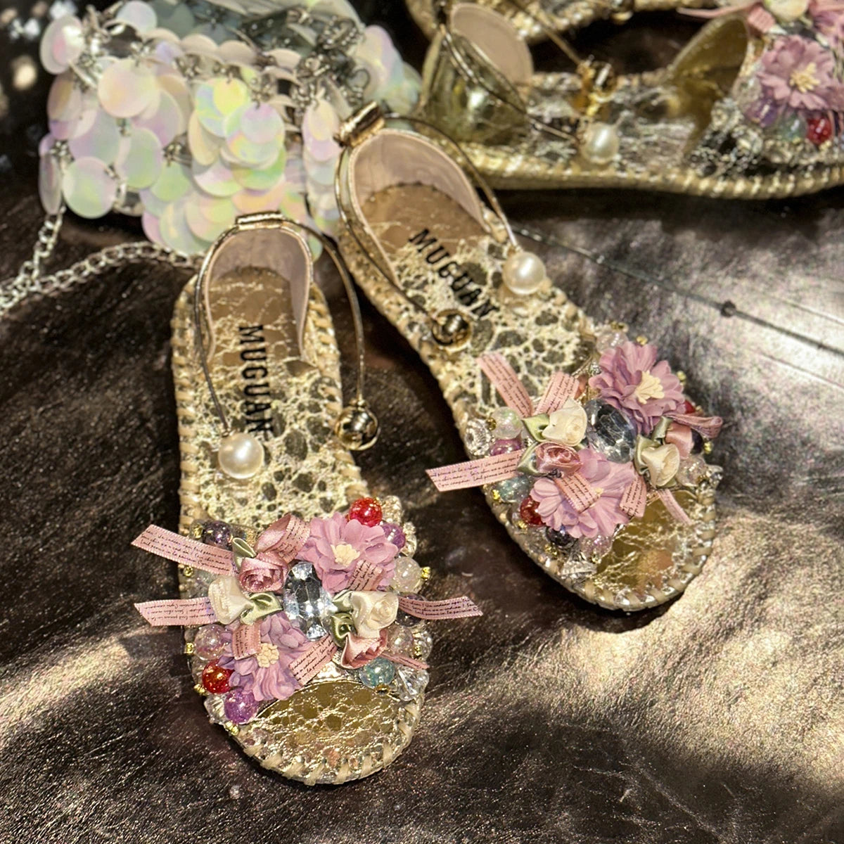 Super Western 2026 Summer New Women's Fashion Flat Heavy Handmade Bead Beach Sandals