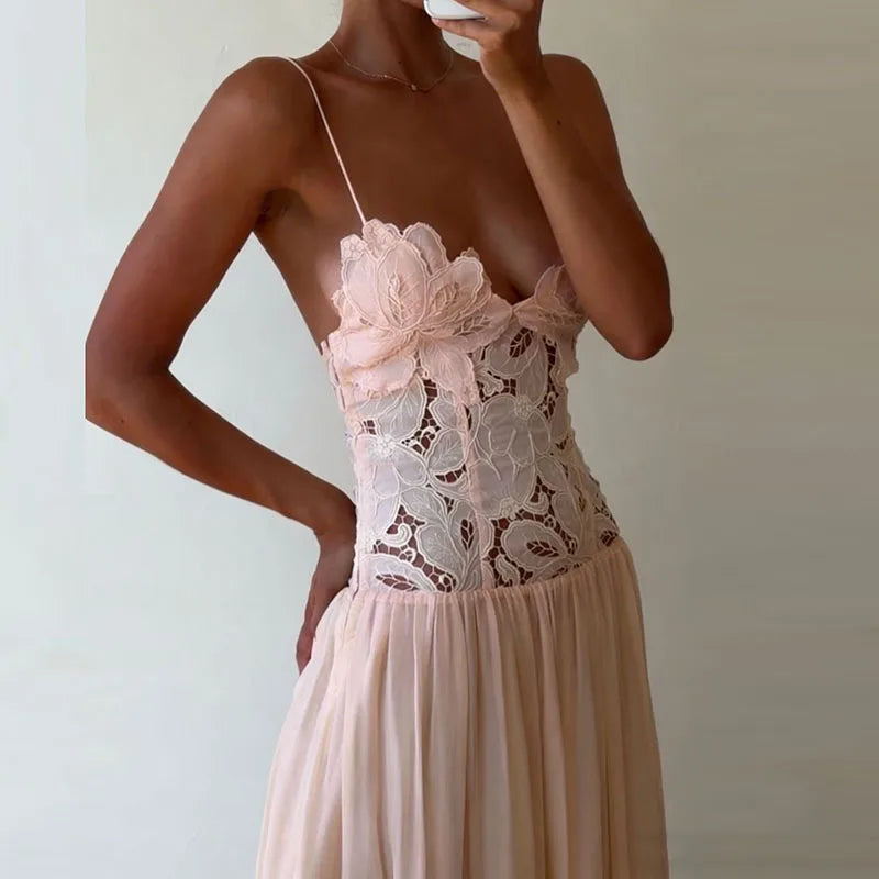 Elegant Pure Color Chiffon Dress Sexy Lace Spliced Mesh Pleated Evening Dress Fashion Hollow Out Sleeveless Halter Banquet Dress