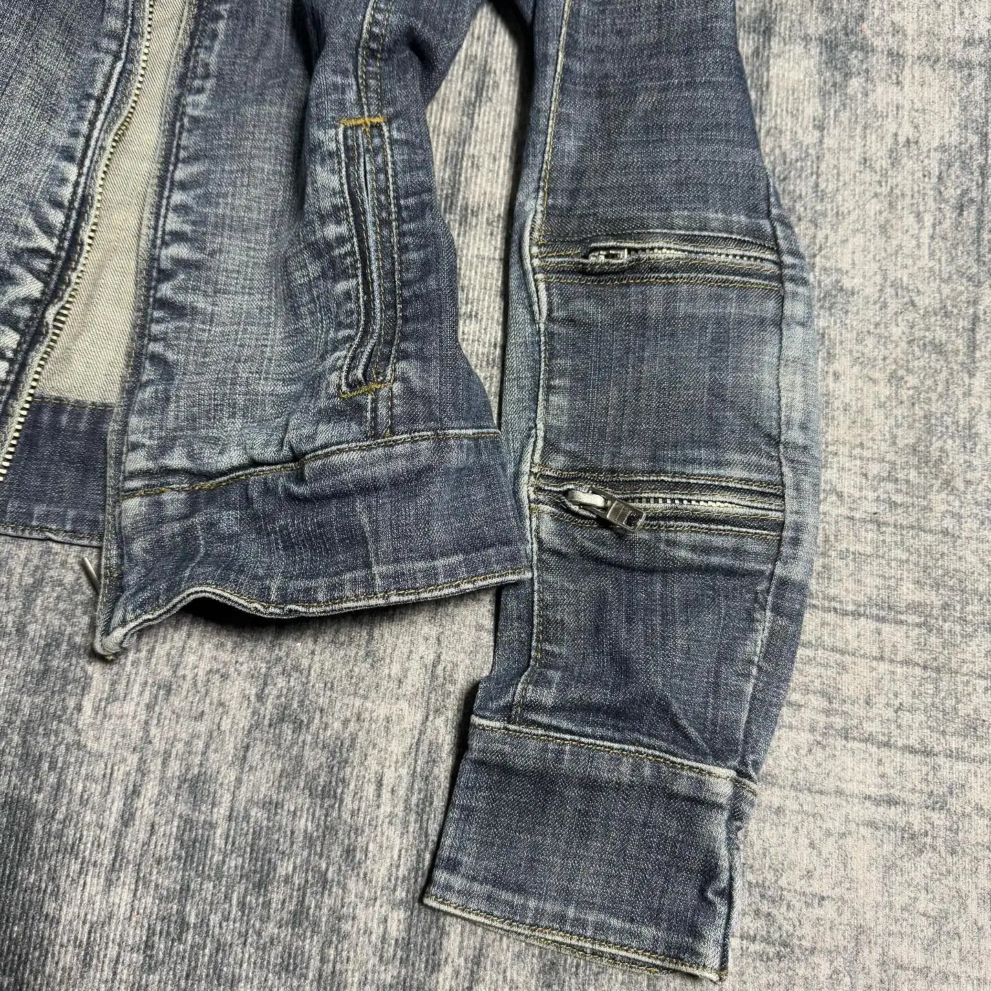 Y2K Multi-Zipper Denim Jacket – Gothic Punk Shoulder Pad