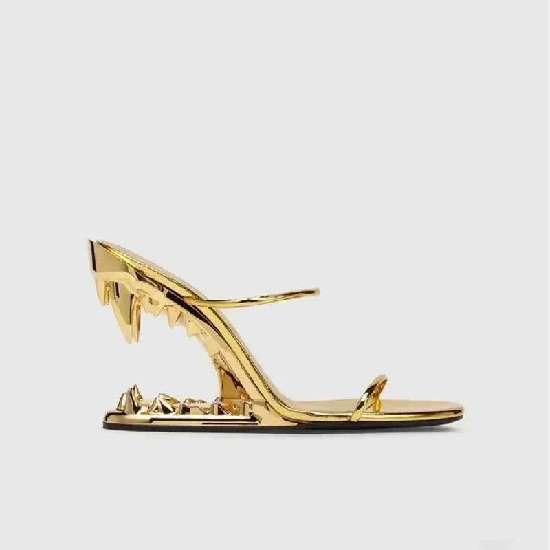 2026 Summer New Metal Tiger Teeth Single Shoes, High Heels, Fashion Show, Women's Wear, Size 44 Women's Sandals