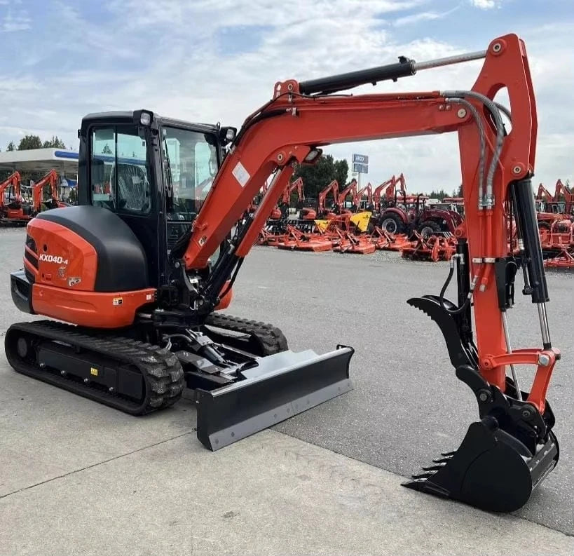 Kubota KX040-4 Mini Excavator - 40.4 HP - 4,000 kg