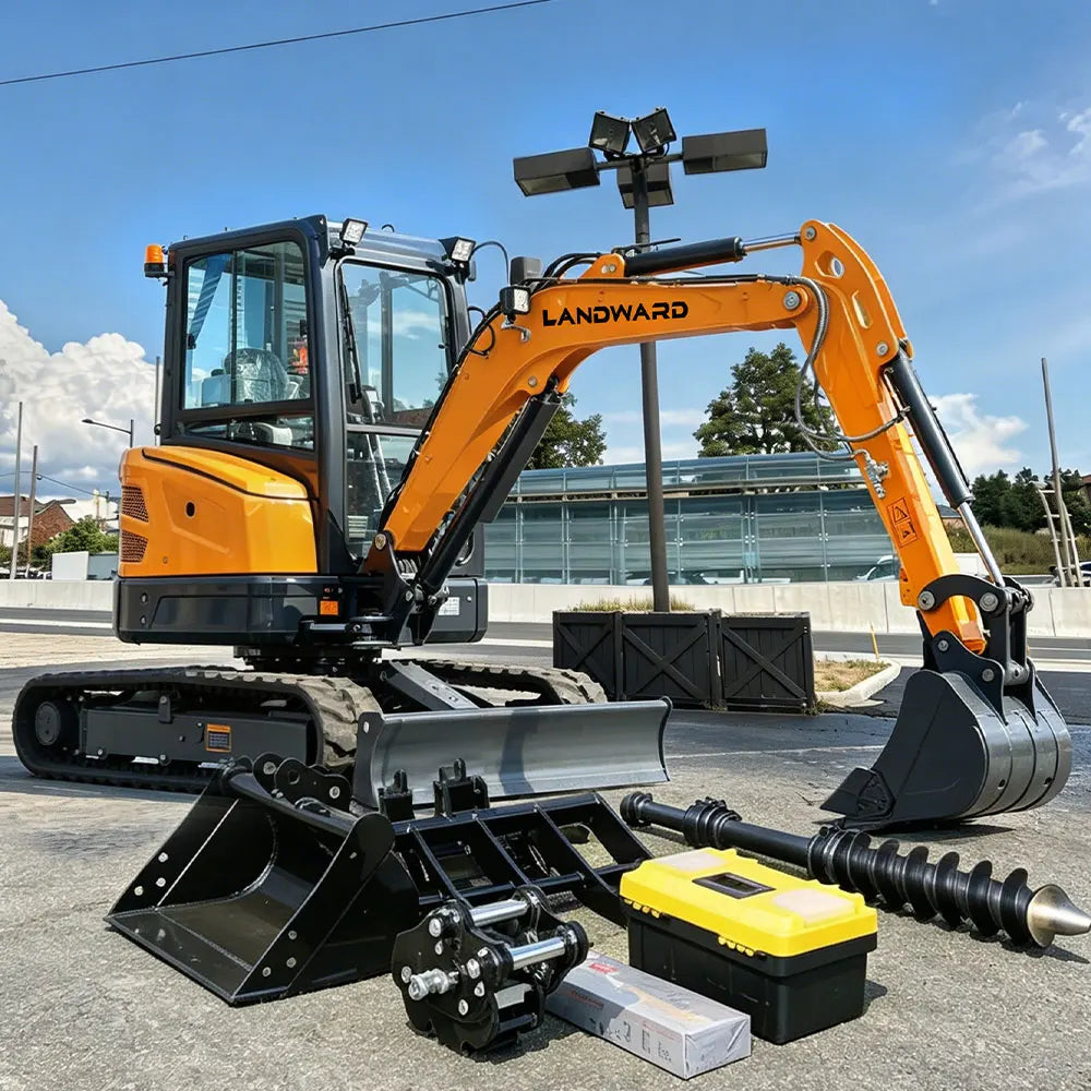 LANDWARD MINI EXCAVATOR - Compact Crawler Models - Engine Options: Kubota