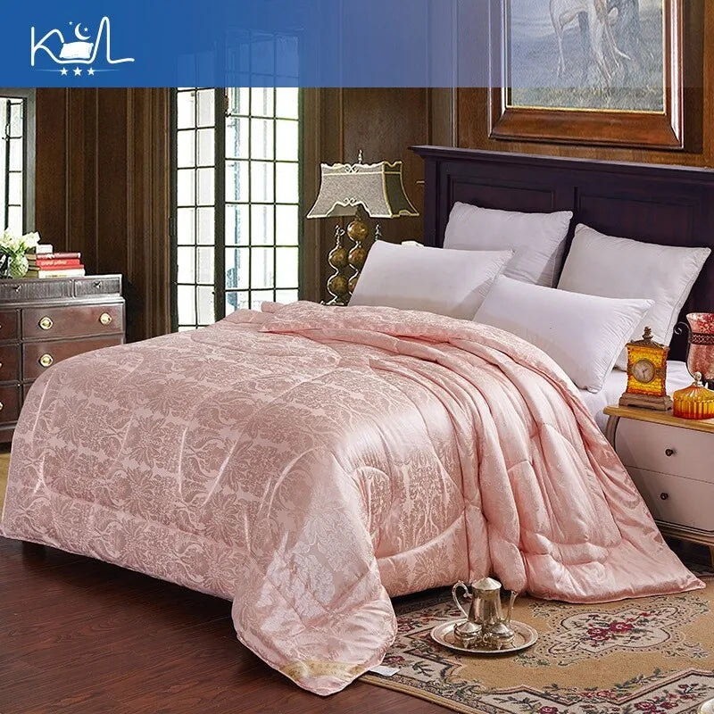 Silk-Filled Quilt - Four Sizes - Bedroom Comfort