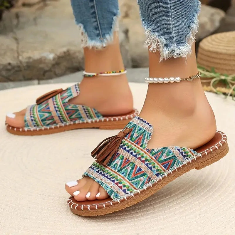 Flat Slippers for Women Wearing Outside, 2026 Summer New European and American Tassel Women's Beach Sandals Sommer Outfits Damen