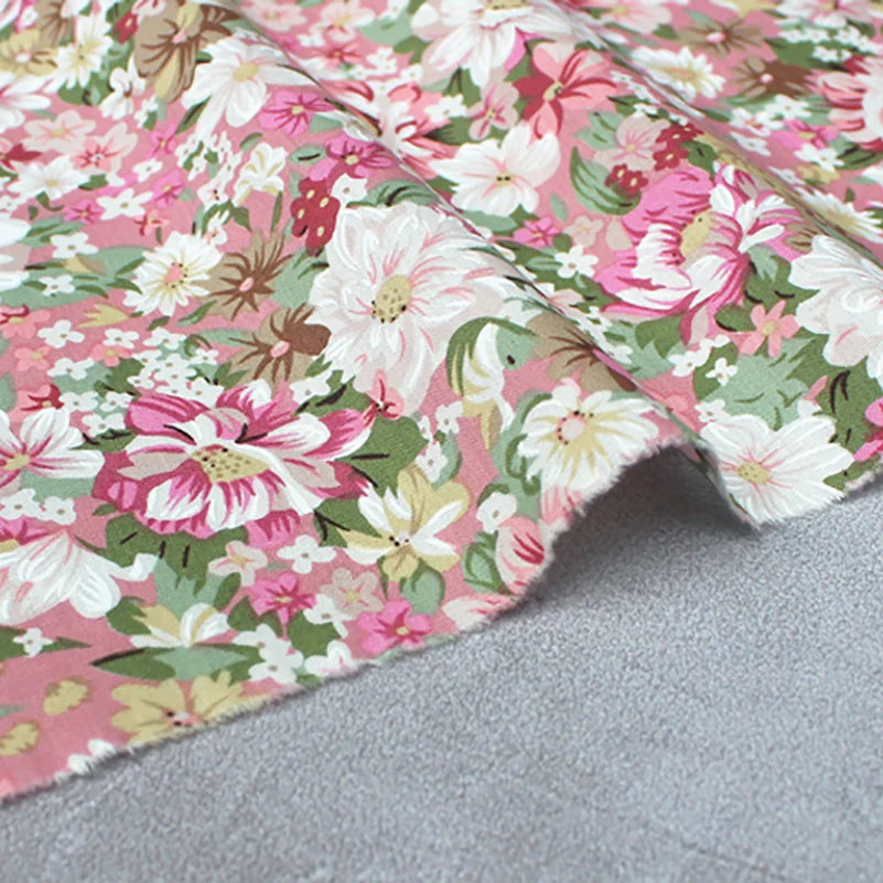 FLORAL PATCHWORK POPLIN - Pure Cotton - Soft Sewing Fabric