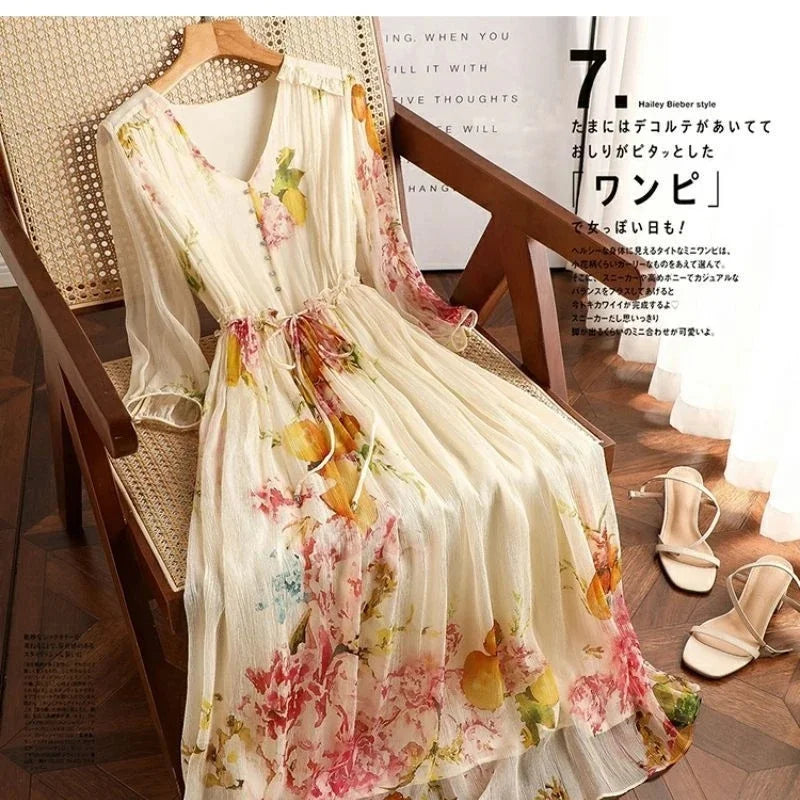 High End Floral Slimming Dress for Women's Spring and Summer 2025 New Print V-neck Oversized Vacation Long Skirt Over the Knee