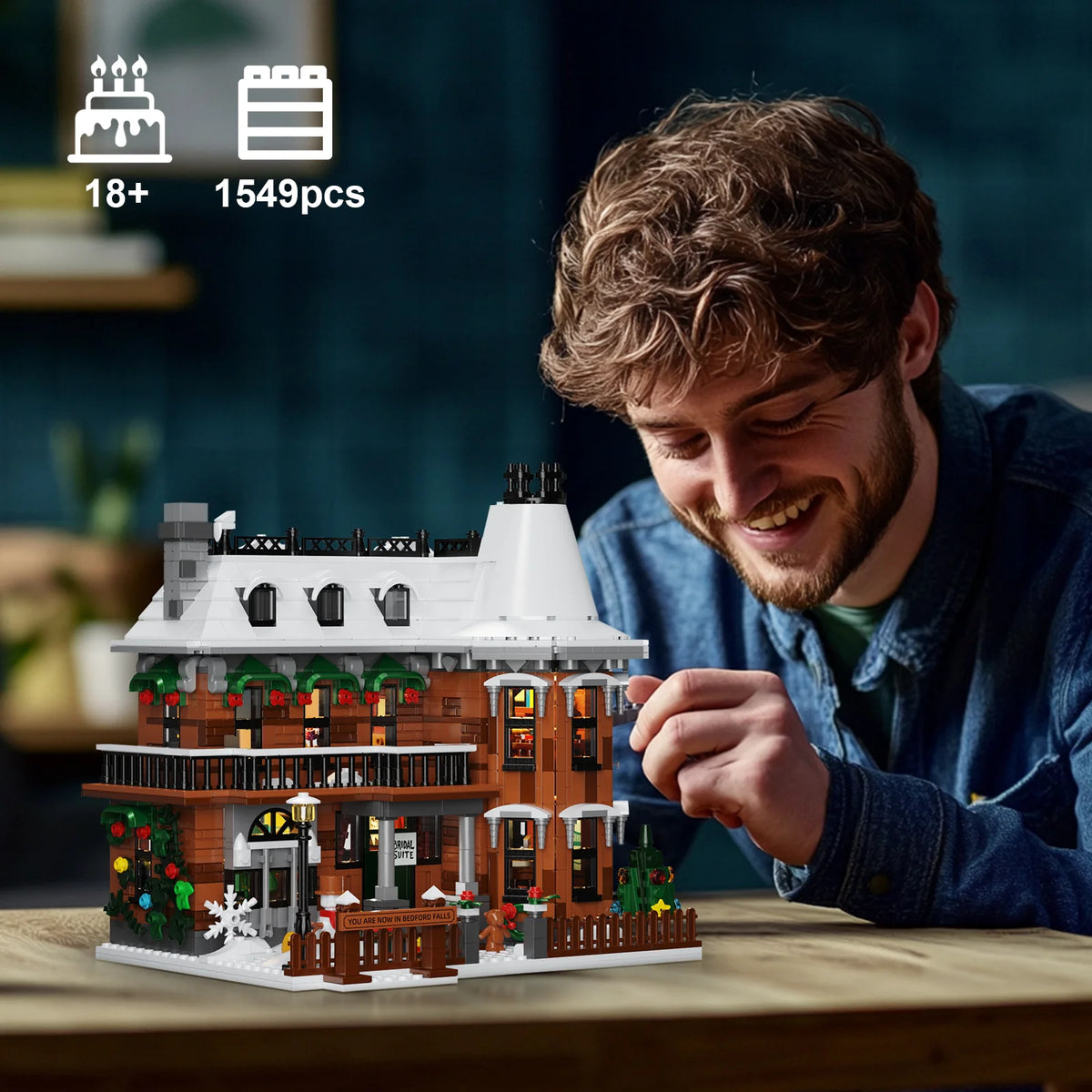 Christmas House Building Set - 1549 Pieces - Winter Story