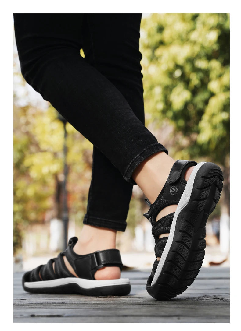 Summer Genuine Leather Women's Sandals Comfortable Sandals 2025 New Designer Sneakers Lightweight Outdoor Women Beach Sandals