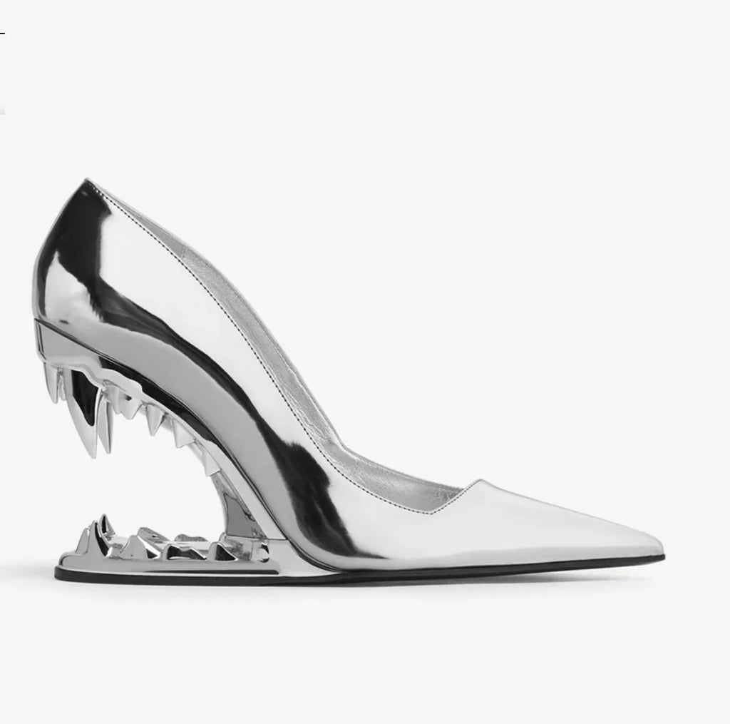 2026 Summer New Metal Tiger Teeth Single Shoes, High Heels, Fashion Show, Women's Wear, Size 44 Women's Sandals