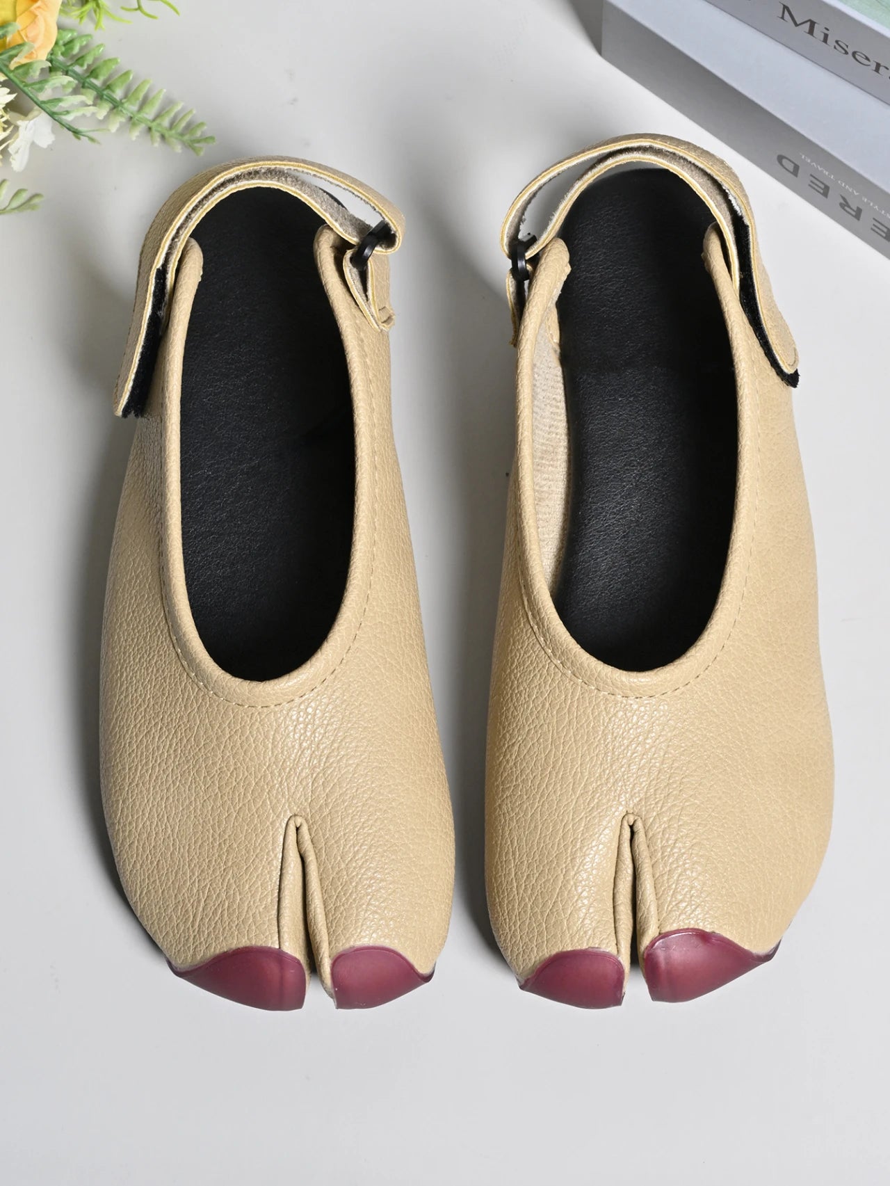 New Summer Soft Leather Split Toe Women Sandals Casual Comfortable Soft-soled Pig's Hoof Shoes Slingbacks Tabi Ballet Shoe