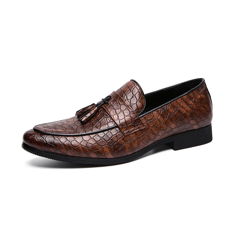 Men's Pointed Toe Slip-On Loafers - Soft PU Casual Moccasins EU 38-47