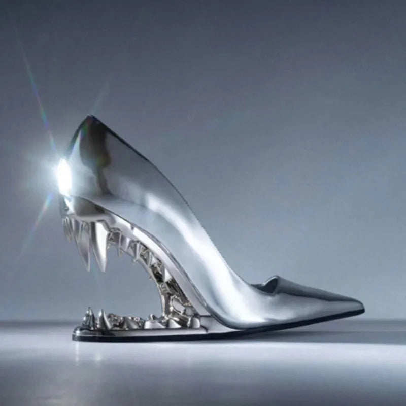 2026 Summer New Metal Tiger Teeth Single Shoes, High Heels, Fashion Show, Women's Wear, Size 44 Women's Sandals