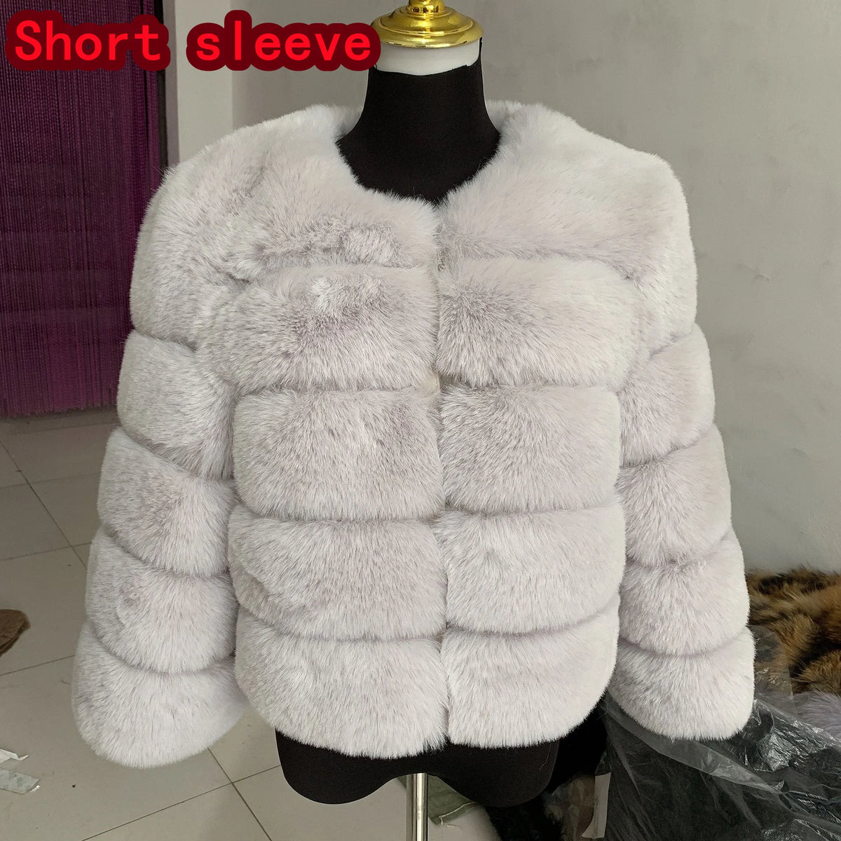 Velvet Hour - Faux-Fur Jacket - Colour After Dark