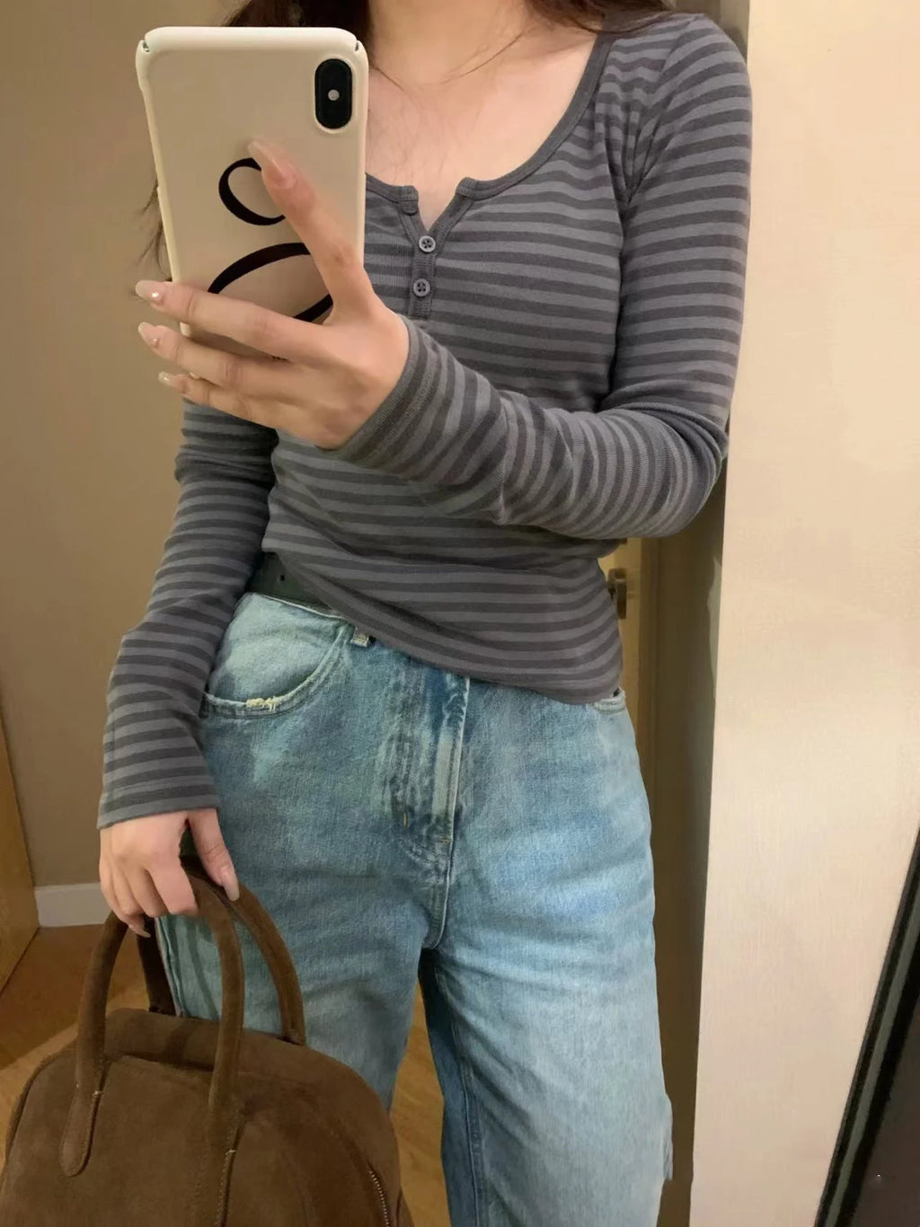 Vintage Striped Slim Long Sleeve T-shirts Autumn Casual Round Neck Streetwear Cotton Tees Women Classic Harajuku Button Tops Y2k