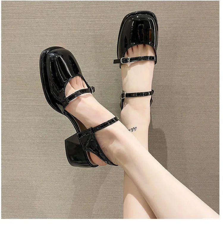 Summer new Mary Jane shoes Non-slip Outdoor beach flat Ladies Casual Hollow sandals Fashion versatile comfort Shoes Zapatos