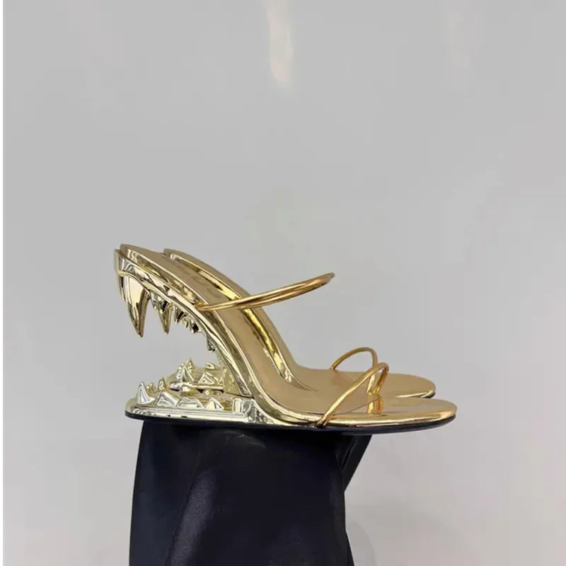 2026 Summer New Metal Tiger Teeth Single Shoes, High Heels, Fashion Show, Women's Wear, Size 44 Women's Sandals