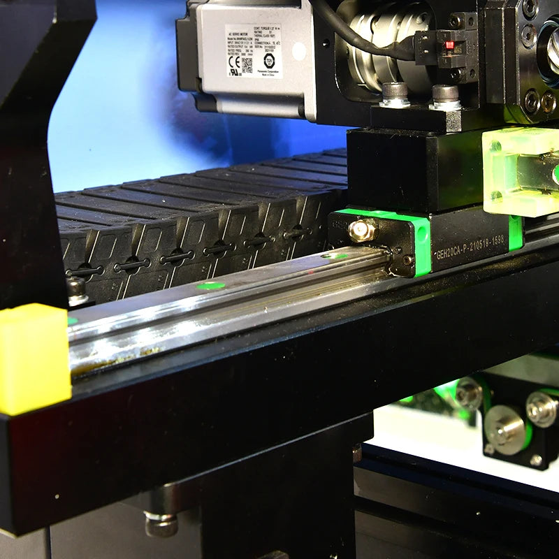 SMT660 PICK & PLACE MACHINE - 6 Heads, 8 Cameras - Compact SMT Line