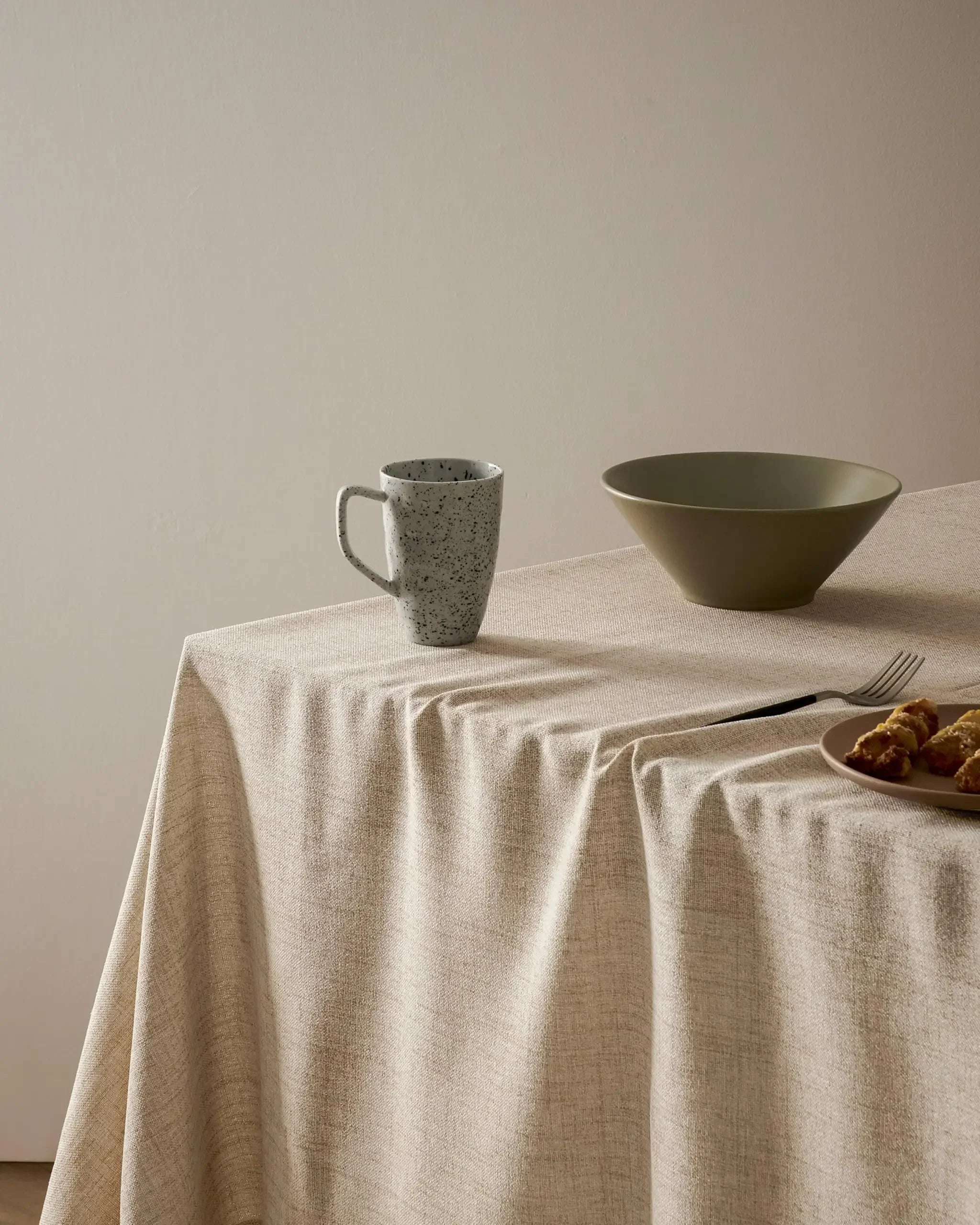 LINEN RECTANGLE TABLECLOTH - Solid Washable, 5 Lengths - Effortless Table