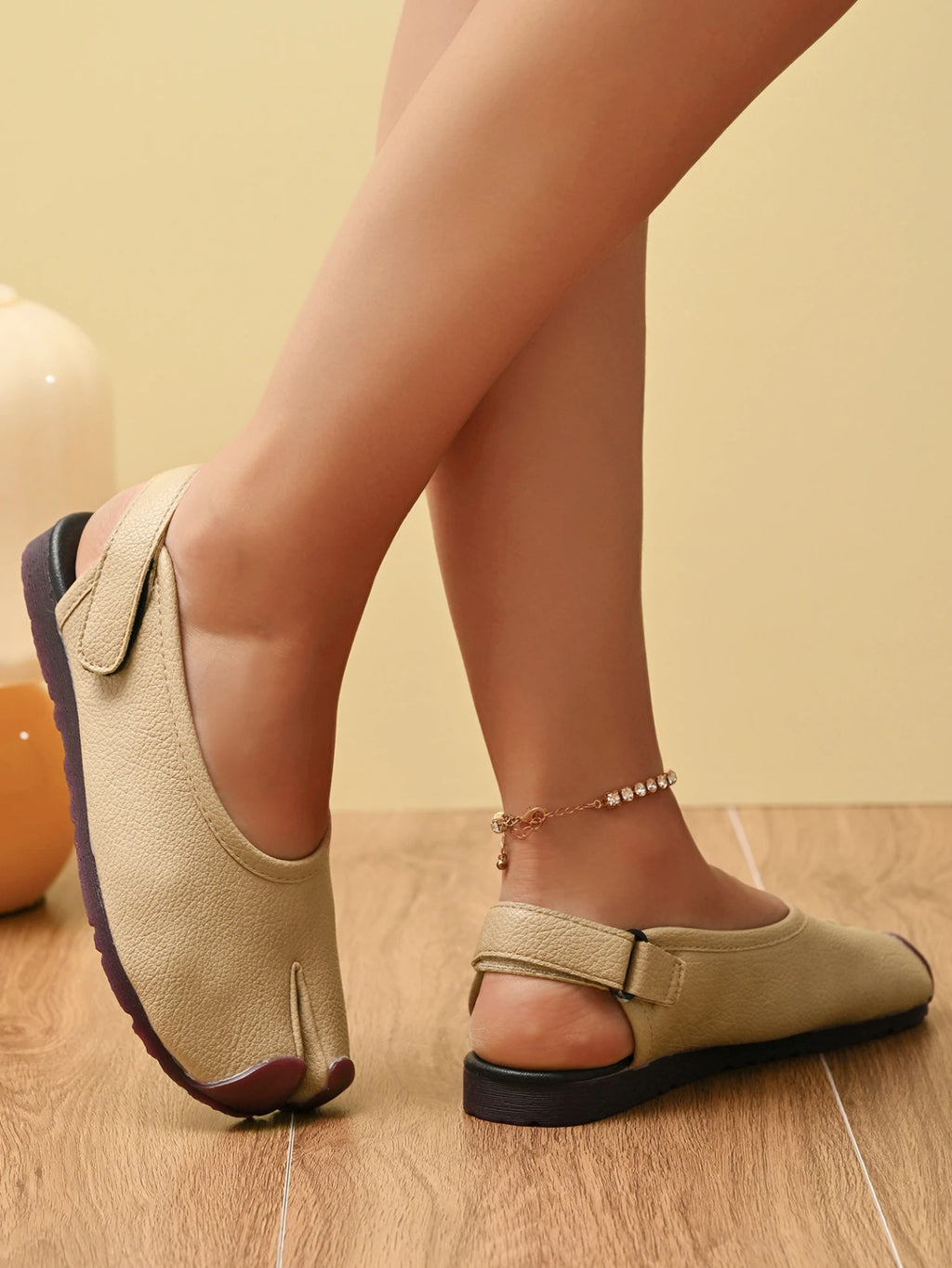 New Summer Soft Leather Split Toe Women Sandals Casual Comfortable Soft-soled Pig's Hoof Shoes Slingbacks Tabi Ballet Shoe