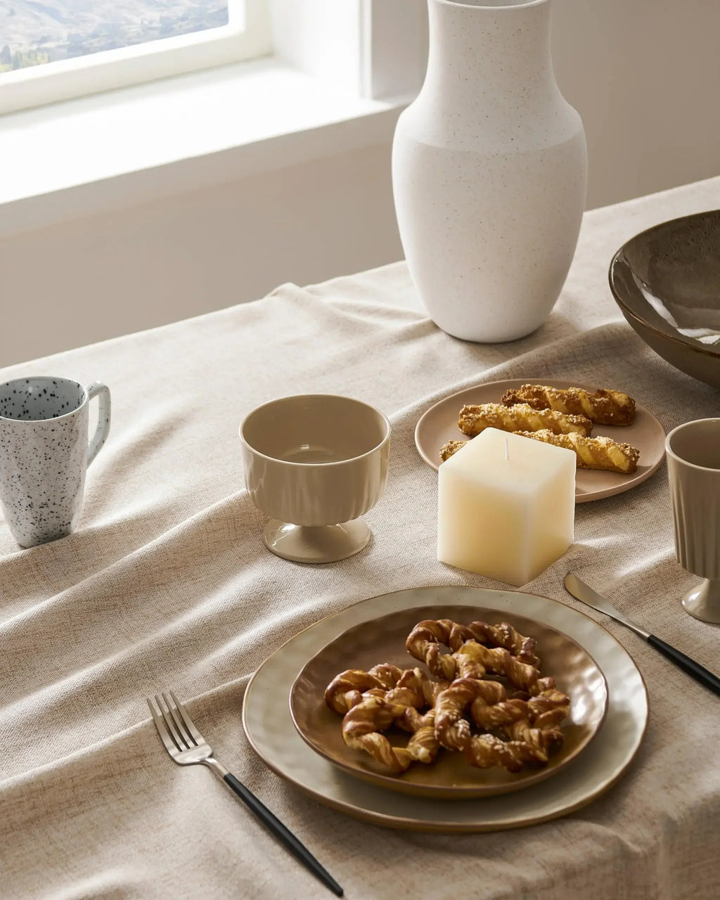 LINEN RECTANGLE TABLECLOTH - Solid Washable, 5 Lengths - Effortless Table