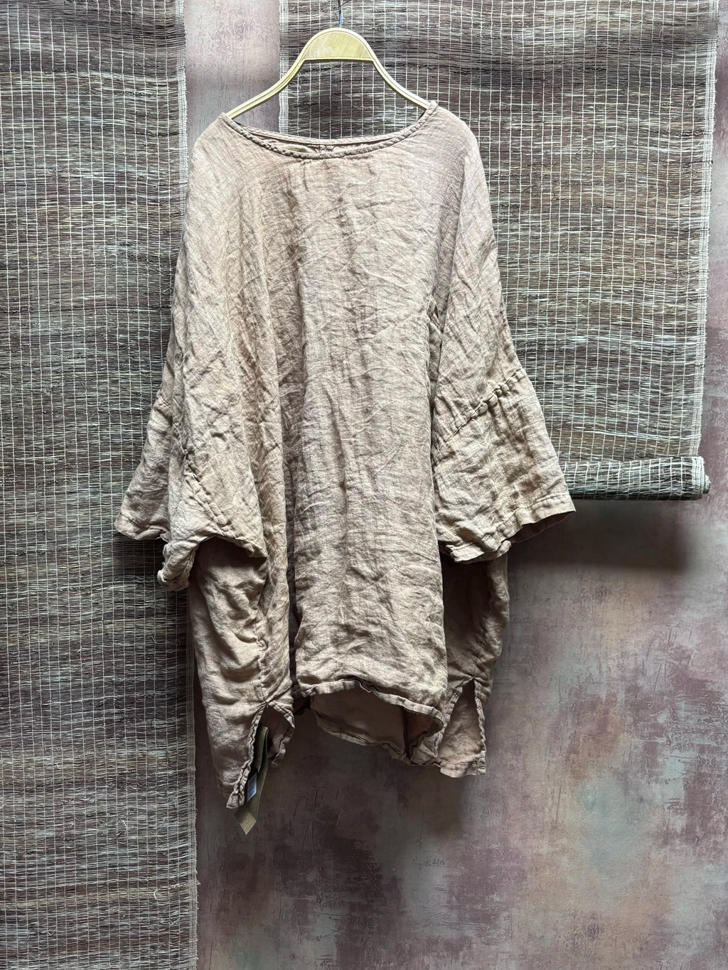 Spring Summer Arts Style Women O-neck Batwing Sleeve Casual Tops Tees Good Quality Cotton Linen Vintage Loose Long T-shirt T2513