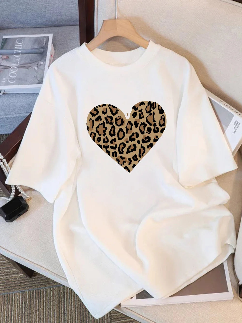 Summer T-Shirts Women Simple Leopard Print Heart Printing T Shirt O-Neck Comfortable Top Street Womans Clothes Aesthetic Clothes
