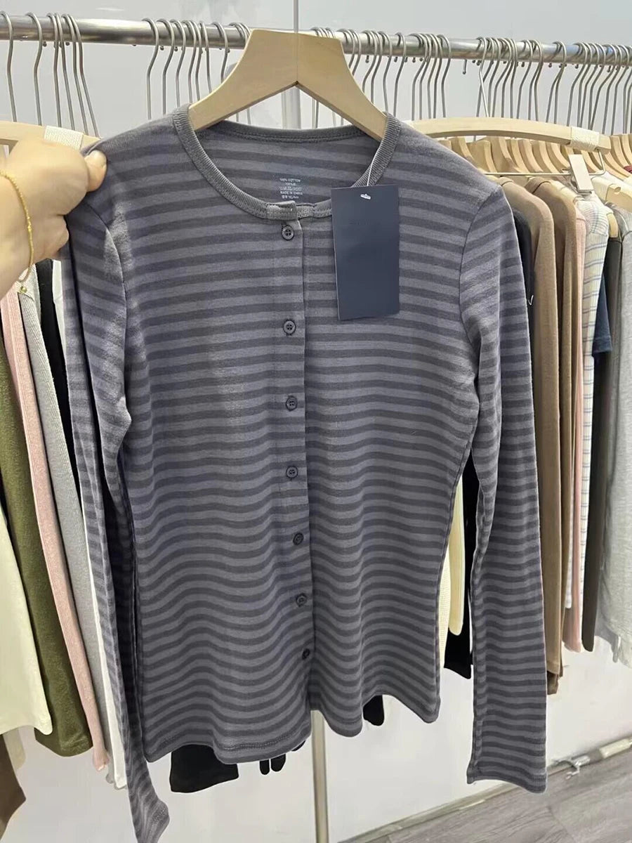 Vintage Striped Slim Long Sleeve T-shirts Autumn Casual Round Neck Streetwear Cotton Tees Women Classic Harajuku Button Tops Y2k