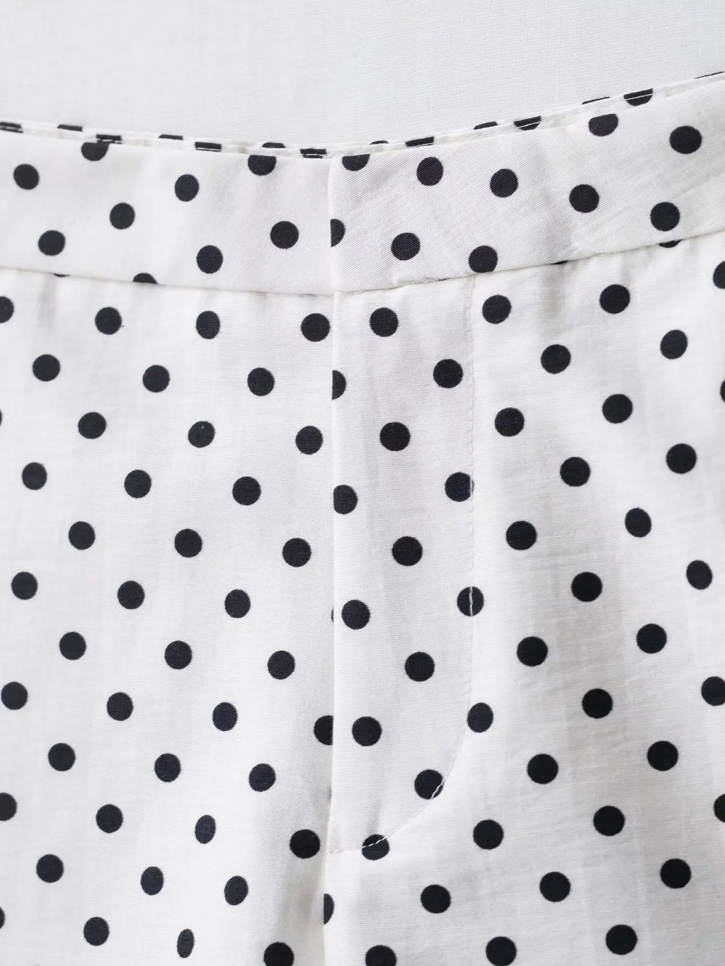 HH Woman Autumn Long Sleeves Turtleneck Zipper With Pockets Drawstring Casual Coats Women Fashion Polka Dot Printed Jacket