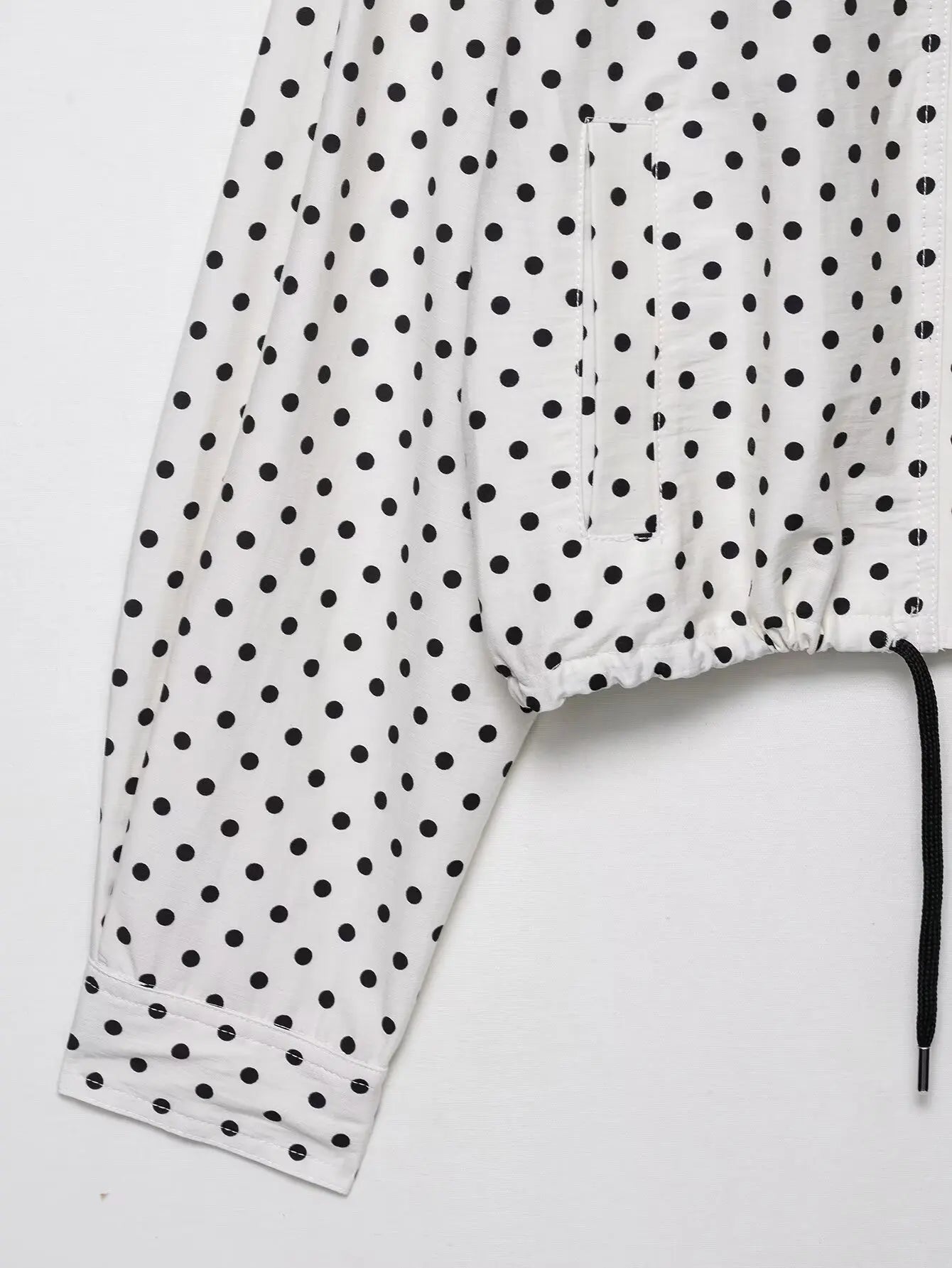 HH Woman Autumn Long Sleeves Turtleneck Zipper With Pockets Drawstring Casual Coats Women Fashion Polka Dot Printed Jacket