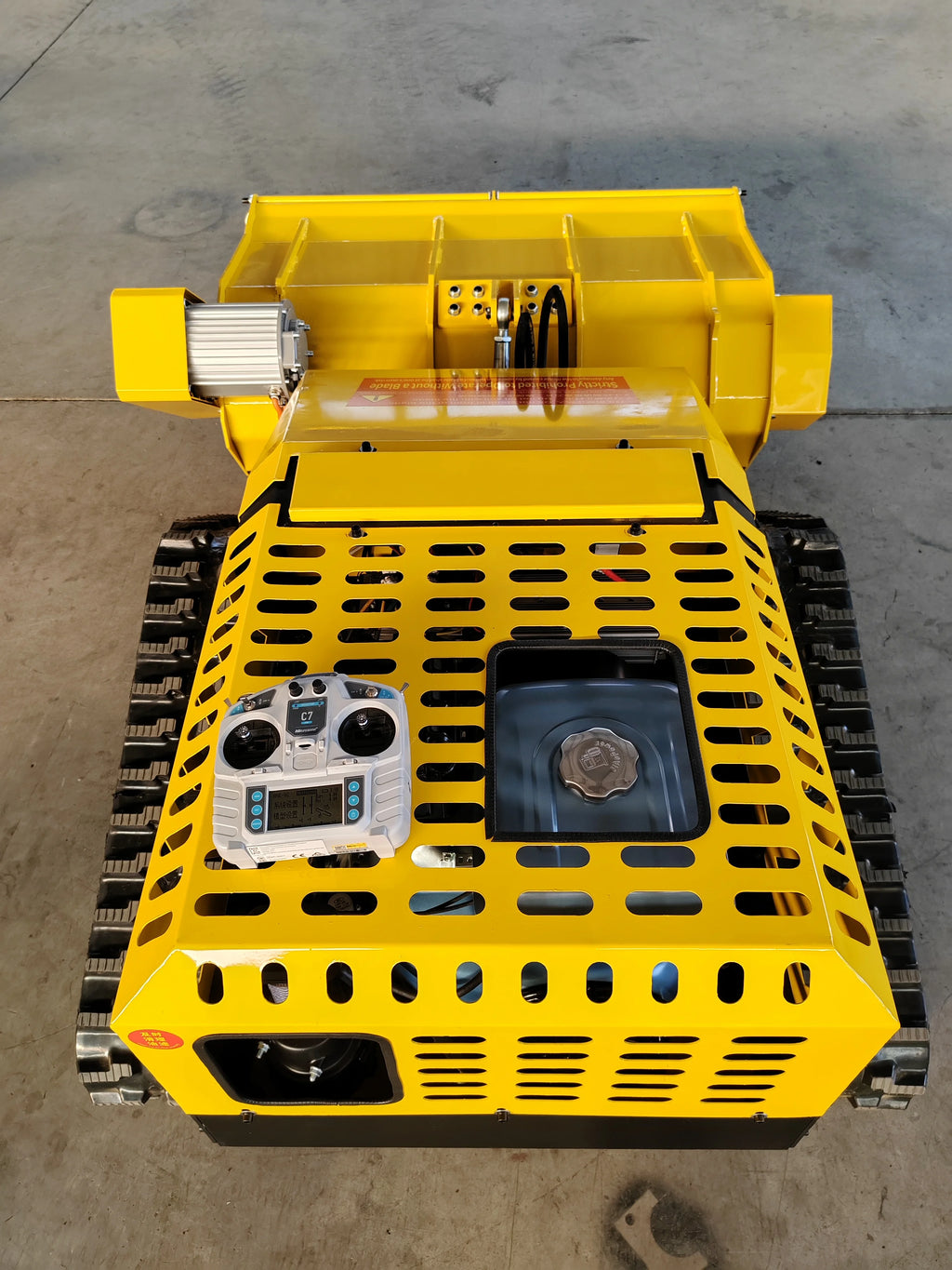 Remote Lawn Mower - 100 cm cut - professional control