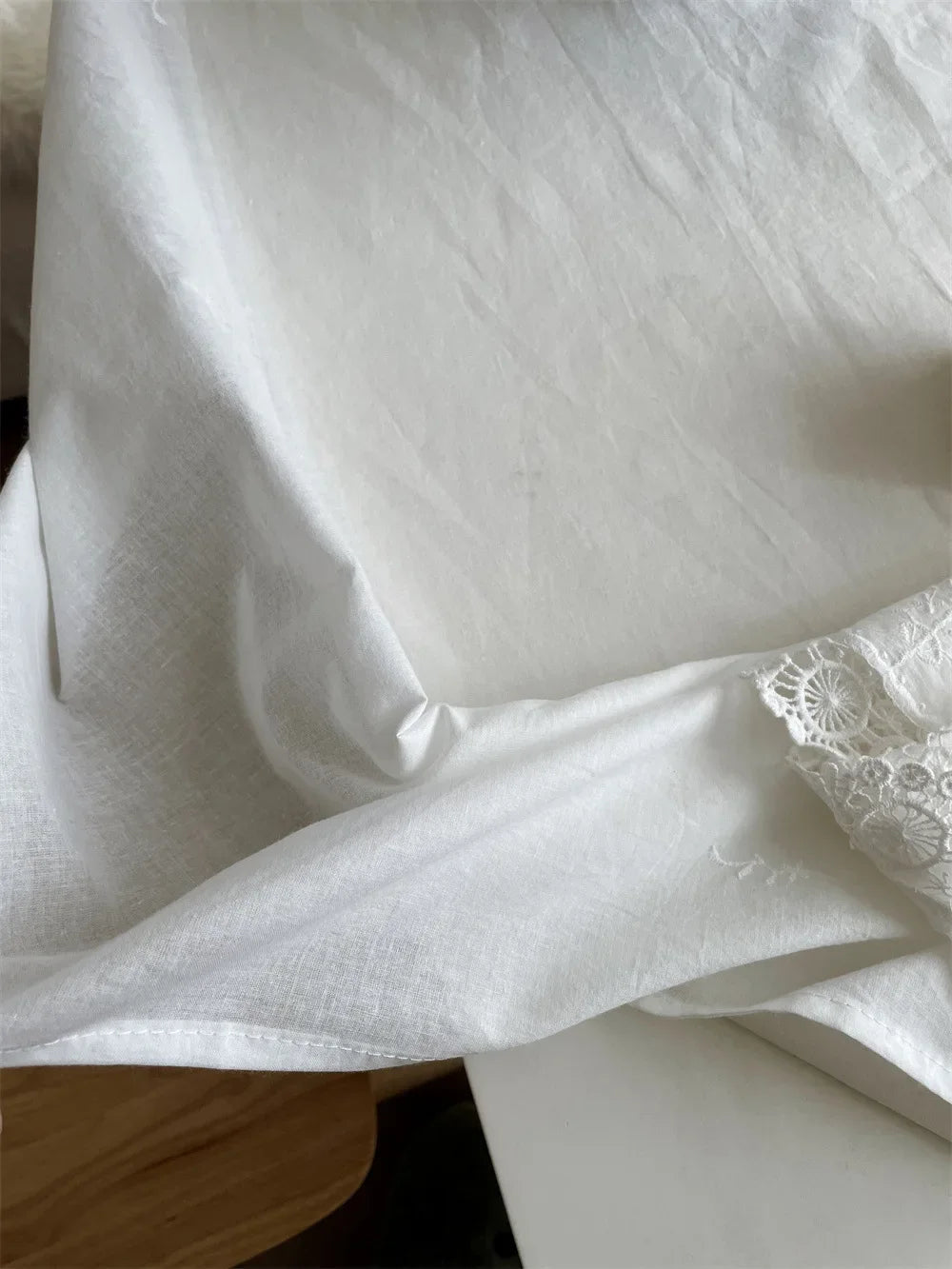 WHITE EMBROIDERED TABLECLOTH - 100% Cotton, Lace Detail - Elegant Tables