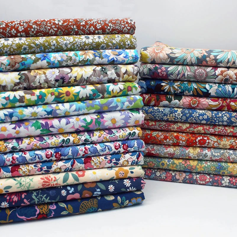 FLORAL PATCHWORK POPLIN - Pure Cotton - Soft Sewing Fabric