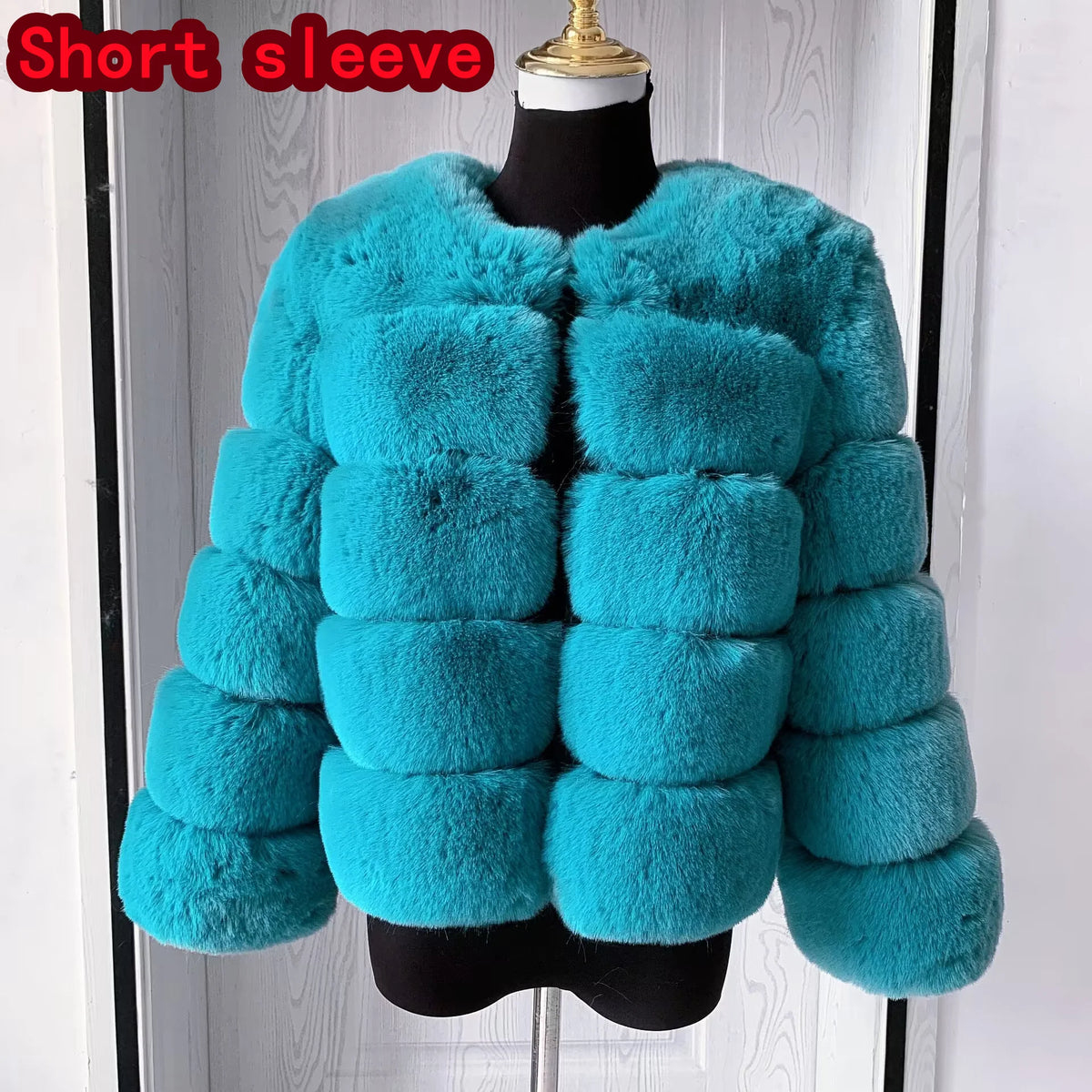 Velvet Hour - Faux-Fur Jacket - Colour After Dark