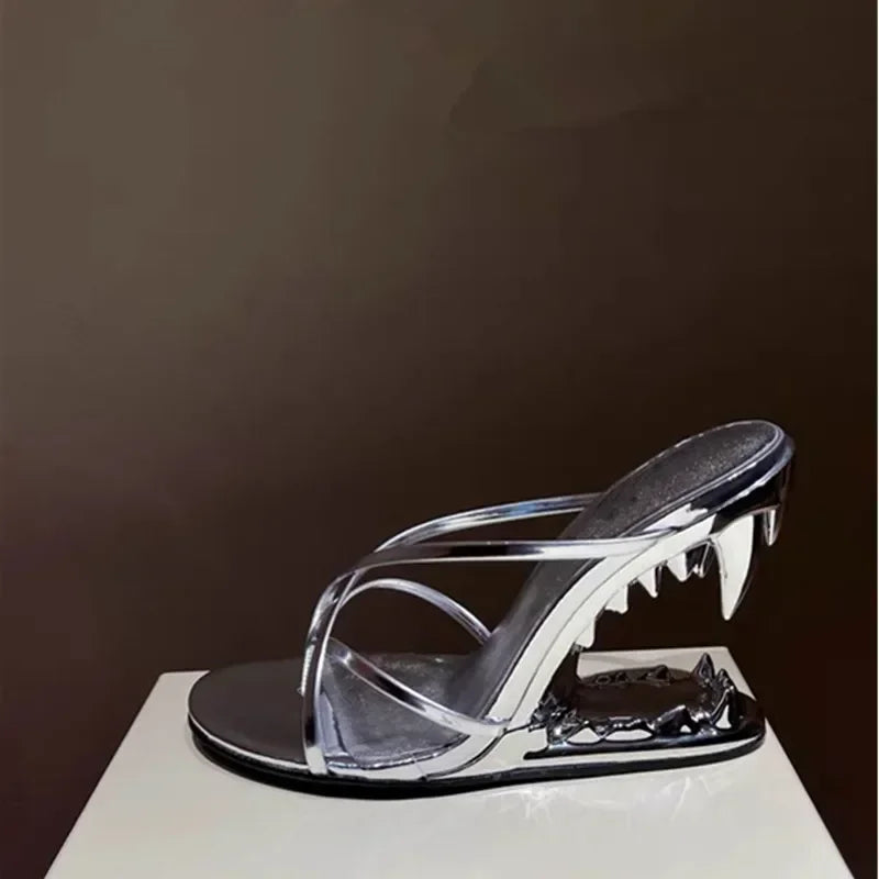 2026 Summer New Metal Tiger Teeth Single Shoes, High Heels, Fashion Show, Women's Wear, Size 44 Women's Sandals