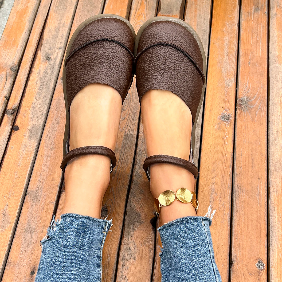 Women's head-to-toe flat sandals, summer new style retro wedge-style casual soft-soled mother's shoes, large size women's shoes