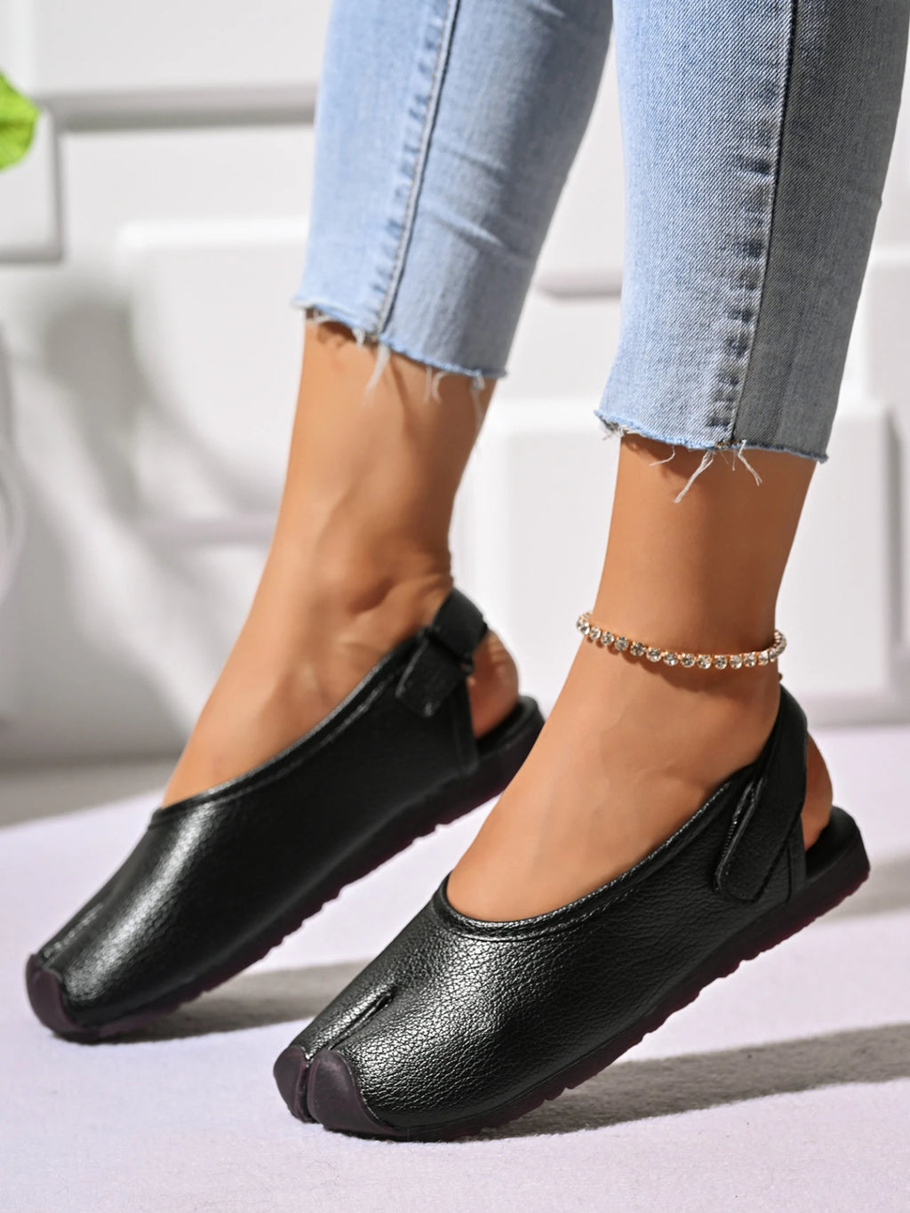 New Summer Soft Leather Split Toe Women Sandals Casual Comfortable Soft-soled Pig's Hoof Shoes Slingbacks Tabi Ballet Shoe