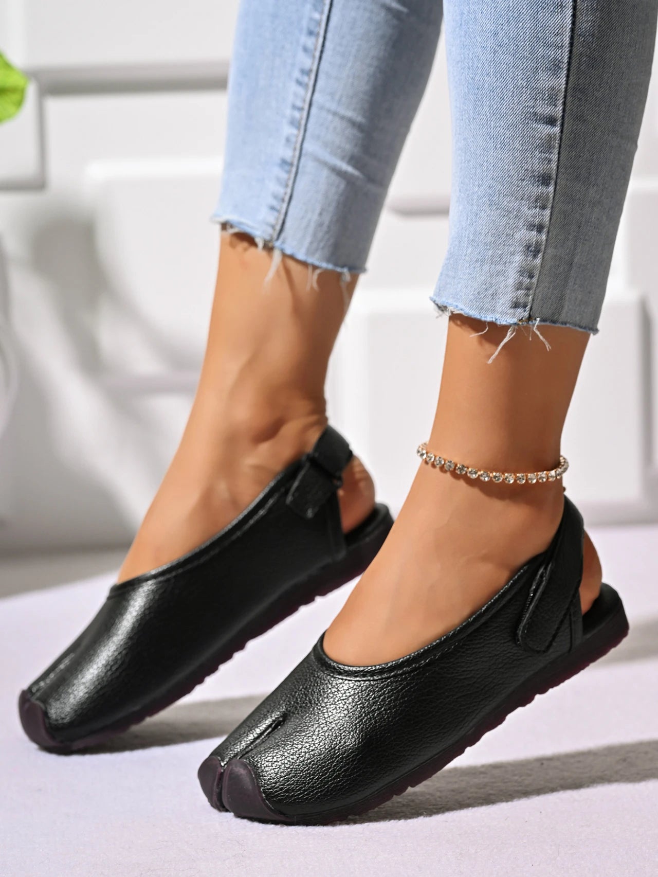 New Summer Soft Leather Split Toe Women Sandals Casual Comfortable Soft-soled Pig's Hoof Shoes Slingbacks Tabi Ballet Shoe