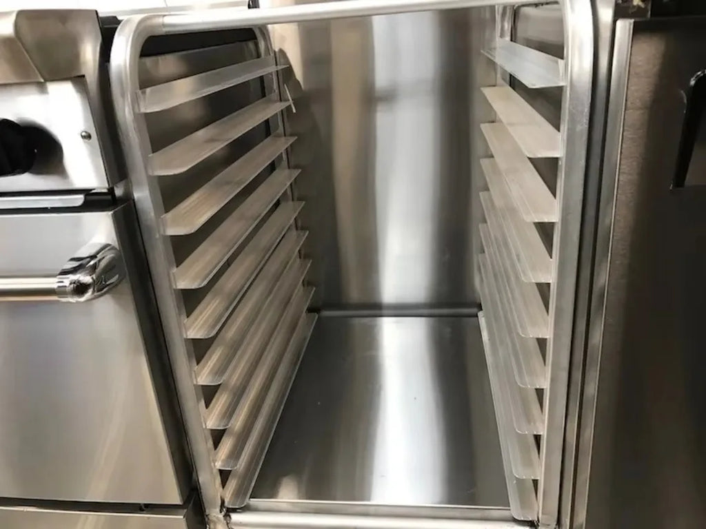 Mobile Food Truck – Smooth Wheels Flexible Moving Catering Trailer