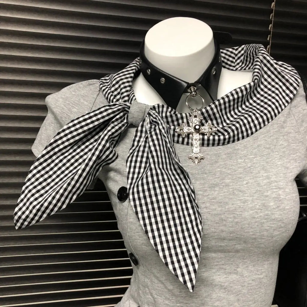 Onalippa 2025 American Retro Vintage Irregular Short Sleeved T-shirt Button Millennium Y2k Checkered Navy Collar Top Women