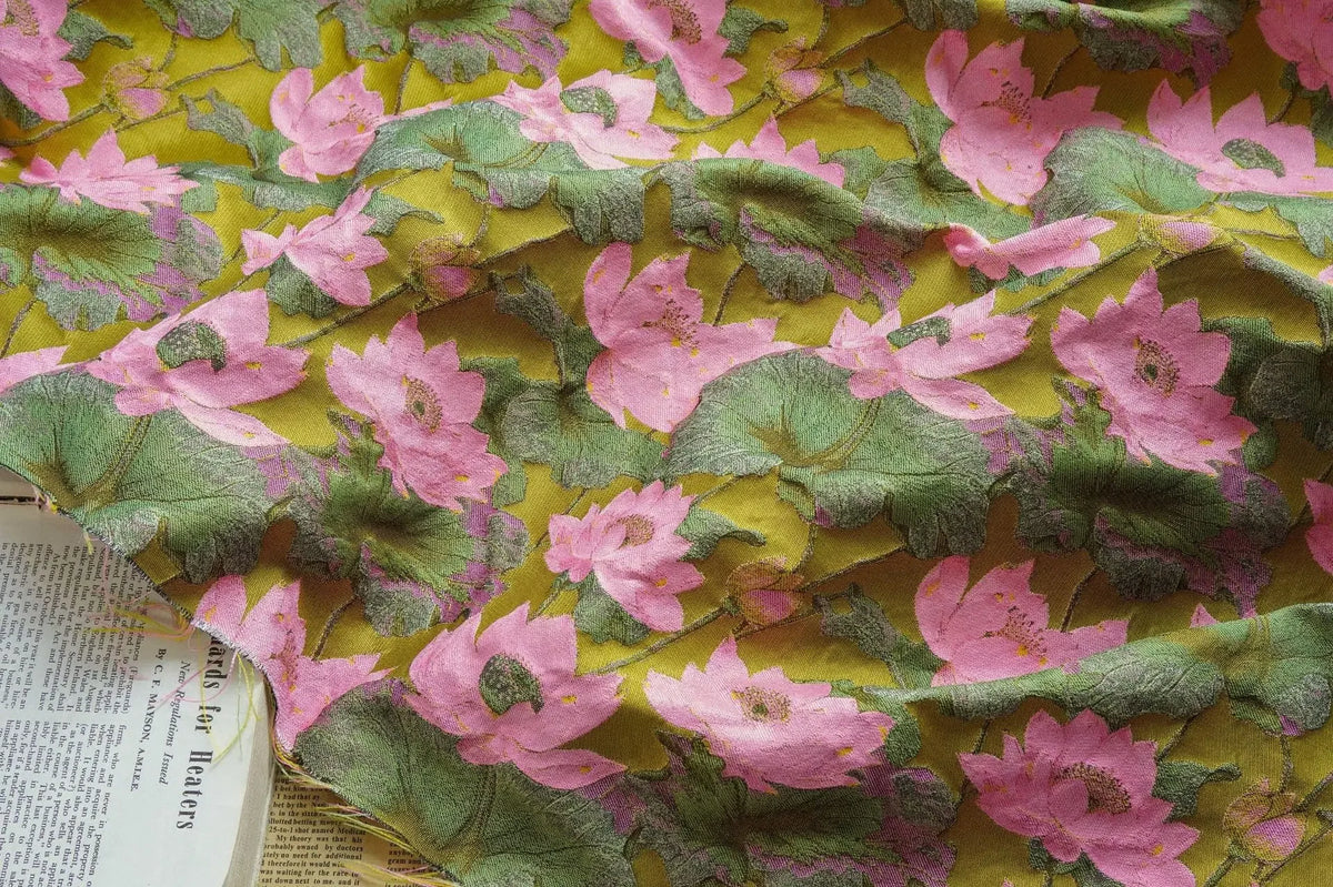 Retro Lotus Jacquard Fabric Summer Dress Fluffy Skirt Luggage Bag Decorative Sewing Fabric