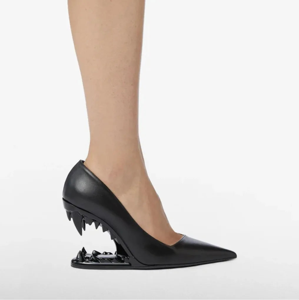 2026 Summer New Metal Tiger Teeth Single Shoes, High Heels, Fashion Show, Women's Wear, Size 44 Women's Sandals